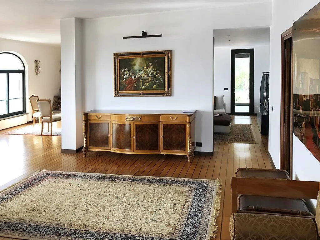 Villa Sant'Uberto Rapallo 0*,